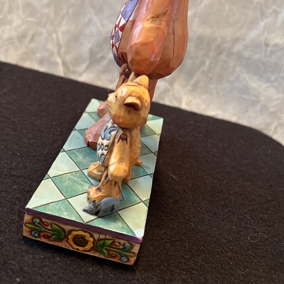 Heartwood Creek Jim Shore Hand in Hand Bear w/Cat Figurine - Picture 6 of 16